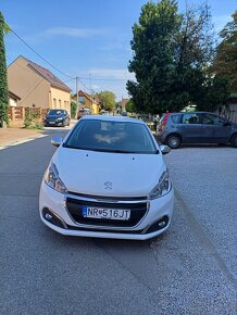 Peugeot 208 rocnik 2018 vo vysokej výbave - 3