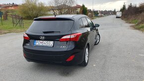 Hyundai i30 kombi, benzín, 1.6 MPI, 88 kW, === 96 400 km === - 3