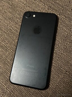 Predám iPhone 7 16GB - 3