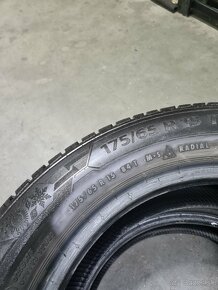 175/65 R15 - 3