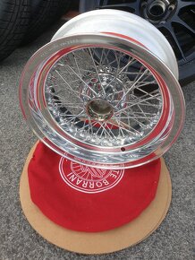 Borrani 15" 6J na Ferrari 250 GT/E Lusso - 3