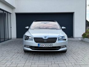 Škoda Superb 2,0 TDI DSG Style - 3