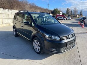 Volkswagen Touran 2.0 TDI Cross DSG - 3