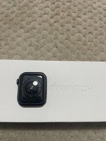 AppleWatch 5 40mm SpaceGray Aluminum - 3