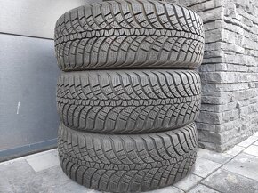 Zimné pneumatiky 205/45R17 Kumho - 3