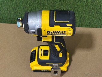 DeWALT DCF887N Aku bezuhlíkový rázový uťahovák 1/4" - 3