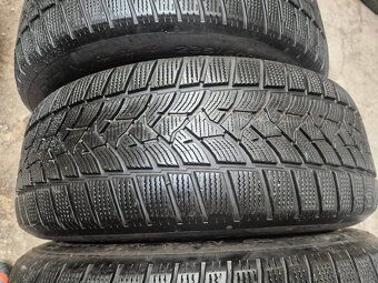 235/60 r18 zimné 4 ks DUNLOP dezén 6,8 - 6,2 mm - 3