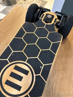 Predam elektricky longboard,skateboard Evolve - 3