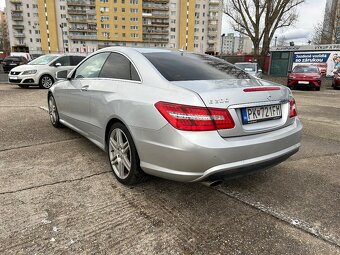 Mercedes E200CGI coupe - 3