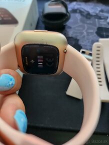 Fitbit Versa 2 - 3