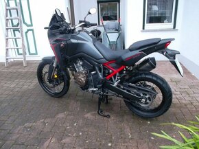 HONDA CRF 1100 AFRICA TWIN TOP STAV - AKO NOVÁ - 3