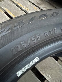 PIRELLI 225/55 R17 4x=120€ - 3