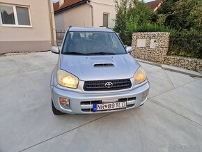 TOYOTA RAV4 - 3