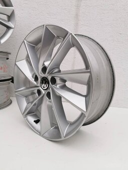 Vw Tiguan, Sharan alu disky 5x112 ET38 R17 6,5J - 3