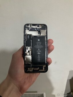 iPhone 12 mini s poškodeným LCD - 3