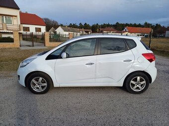 Predám ĺahko poškodenú Kia Venga 1.4crdi,66kw,rok 2014,manuá - 3