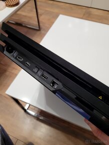 Playstation 4 PRO - 3