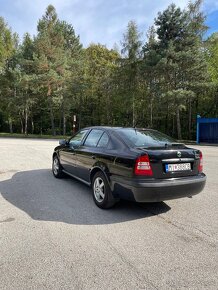 Predám Škoda Octavia Tour 1.6 benzín - 3