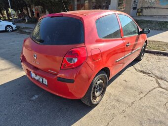 Ponúkam Renault  Clio 3   --1,5 Dci rv 2006 - 3