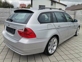 BMW RAD 3 330xDrive Touring E91 A/T - 3