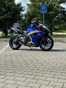 Suzuki gsxr 600 - 3