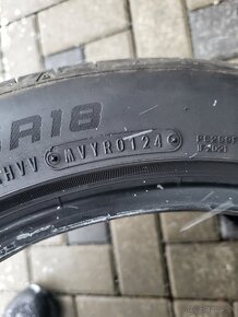 Letné pneumatiky 235/45 R18 - 3