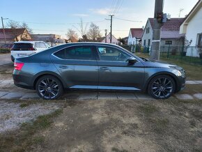 Škoda Superb 2.0 TDI SCR Style Plus - 3