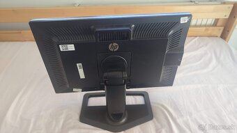 HP ZR 2440W - 3