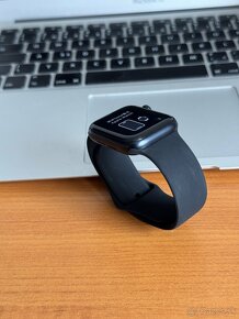 Apple Watch SE 2 2023 40 mm GPS Midnight + ZÁRUKA - 3