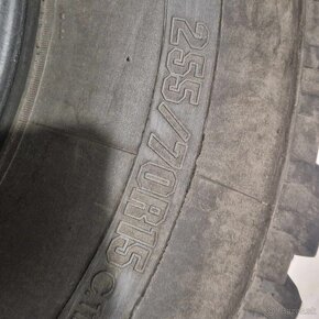 255/70r15 - 3