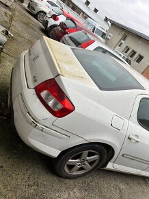 Poškodené Peugeot 407 diesel - 3