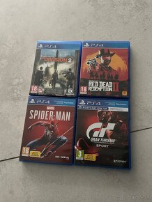 PS4 Slim 1TB + PS VR v.2 - 3