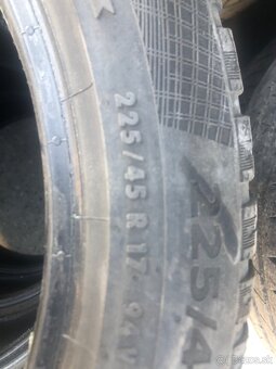 225/45r17 - 3