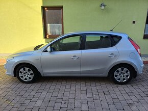 Hyundai i30 1,4 benzín po velkom servise - 3