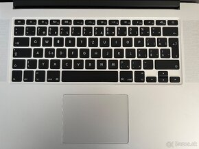 MacBook Pro 15,4 i7 - 3