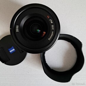 Objektív ZEISS Batis 2/25 E-mount na SONY - 3