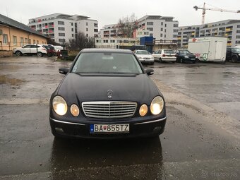 Mercedes E 280 - 3