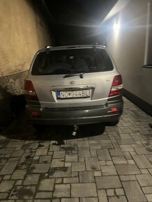 Predám na diely v celku KIA Sorento r.v 2006 - 3