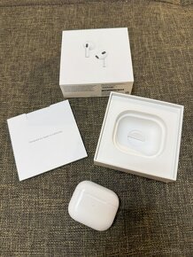 Predám Apple AirPods 3. generácie s nabíjacím puzdrom Magsaf - 3