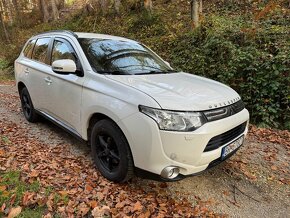 Predám,vymenim Mitsubishi Outlander 2.2 DI-D Intense A/T 4x4 - 3