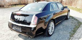 Chrysler 300C krásny 3.6 V6 VVTi 2014 FL pekné veľké auto - 3