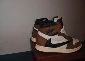 Jordan 1 high travis scott - 3