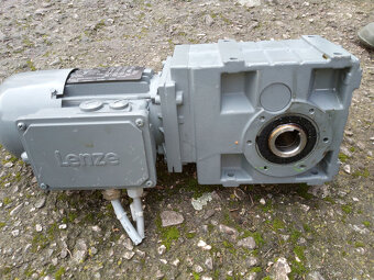 elektromotor s prevodovkou lenze - 3