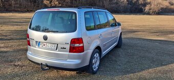 Volkswagen Touran - 3