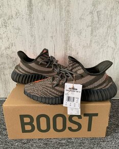 Yeezy Boost 350 V2 'Dark Beluga' (44-2/3) - 3