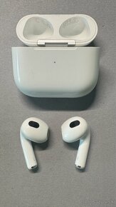 Apple AirPods (3. generácie) s MagSafe nabíjacím puzdrom - 3