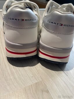 Tommy Hilfiger tenisky vel 30 , nove - 3