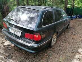 Predám BMW e39 2,0i touring - 3