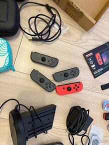 Nintendo switch + veľa joyconov a príslušenstva - 3