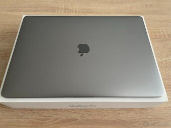 Apple MacBook Pro 15" A1990 2018 Space Grey (EMC 3215) - 3